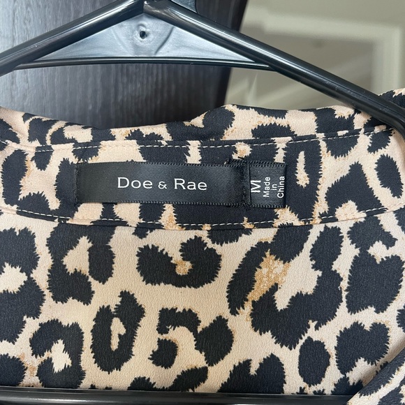 Doe & Rae Leopard Top - Picture 8 of 8